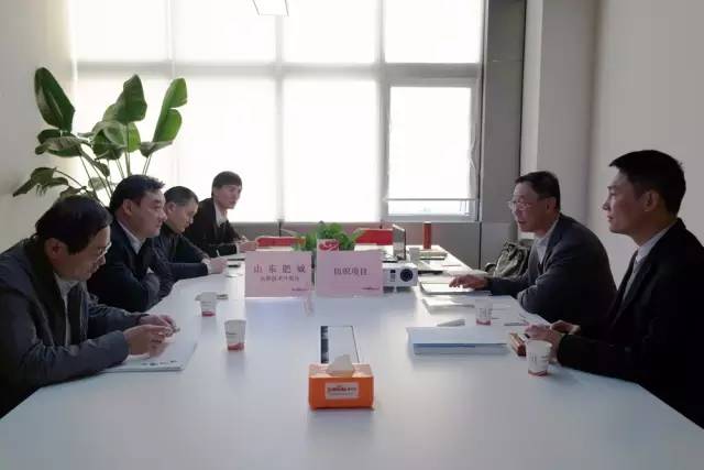 东方龙商务成功举办纺织厂外迁投资选址项目的政府对接会
