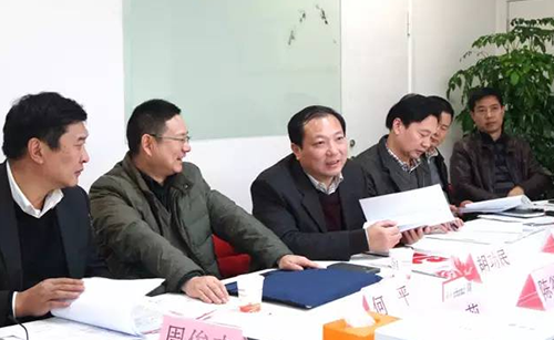 荆门市委常委、常务副市长胡功民率队赴上海考察，与我司签订战略合作协议