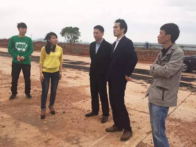 东方龙商务陪同新能源充电桩投资选址项目方考察余江县工业园区